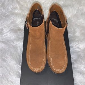 Size 6 (US) Naturalizer Brown wedge Booties